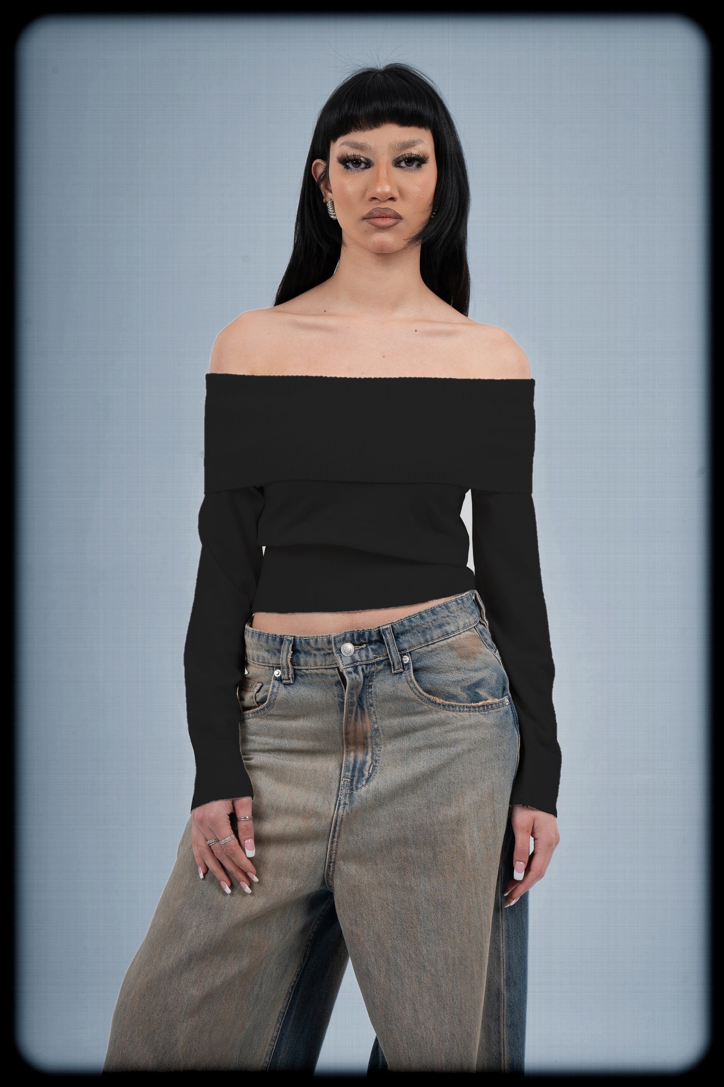 OFF- SHOULDER TOP