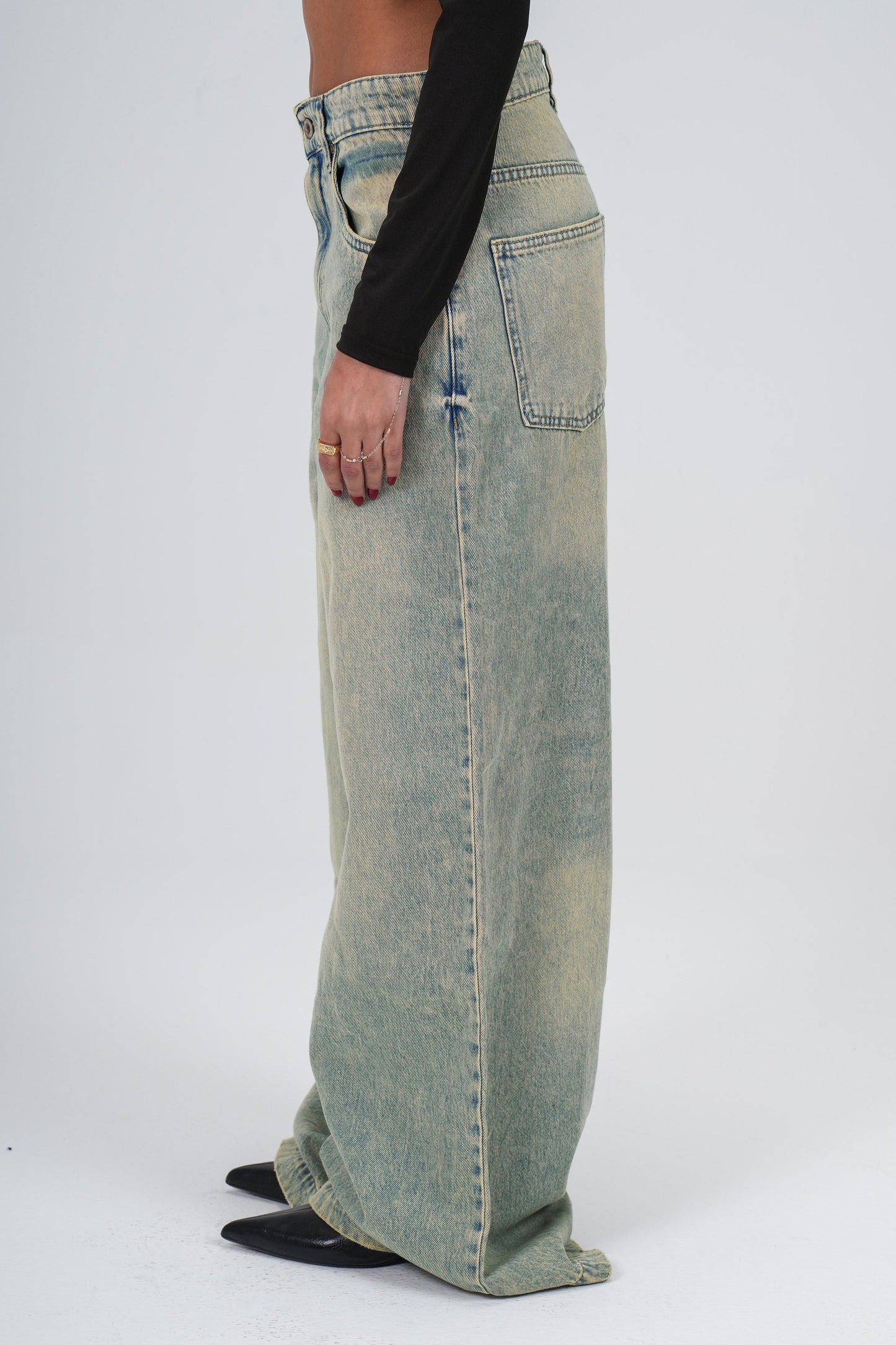 DIRTY WIDE JEAN