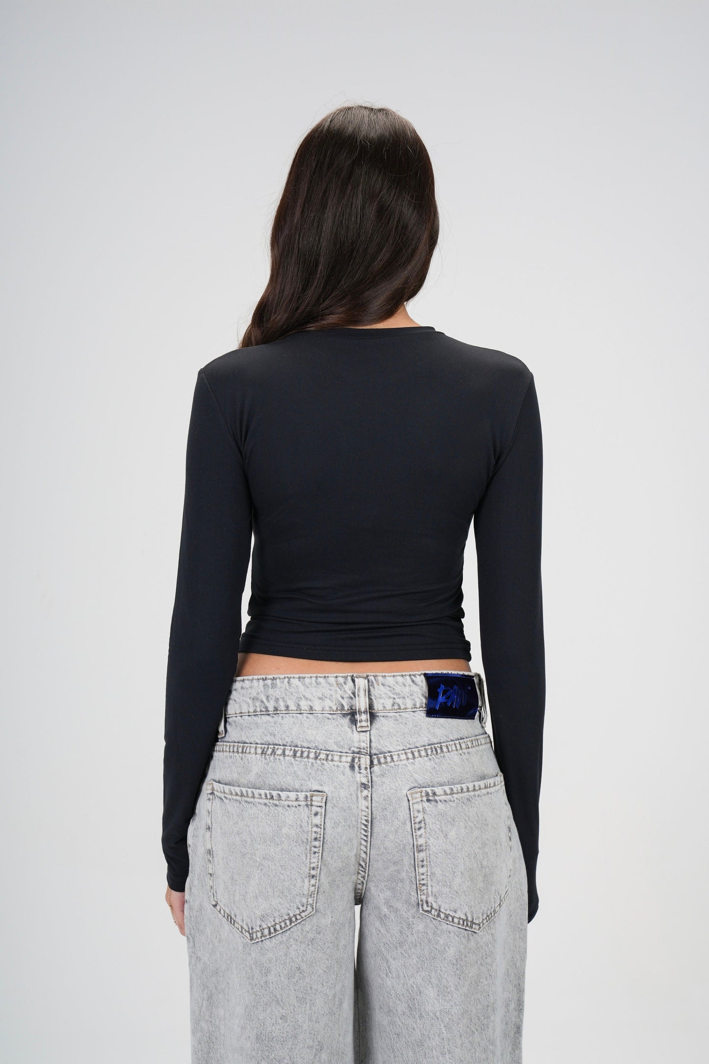 ROUND-NECK C0NTOUR TOP
